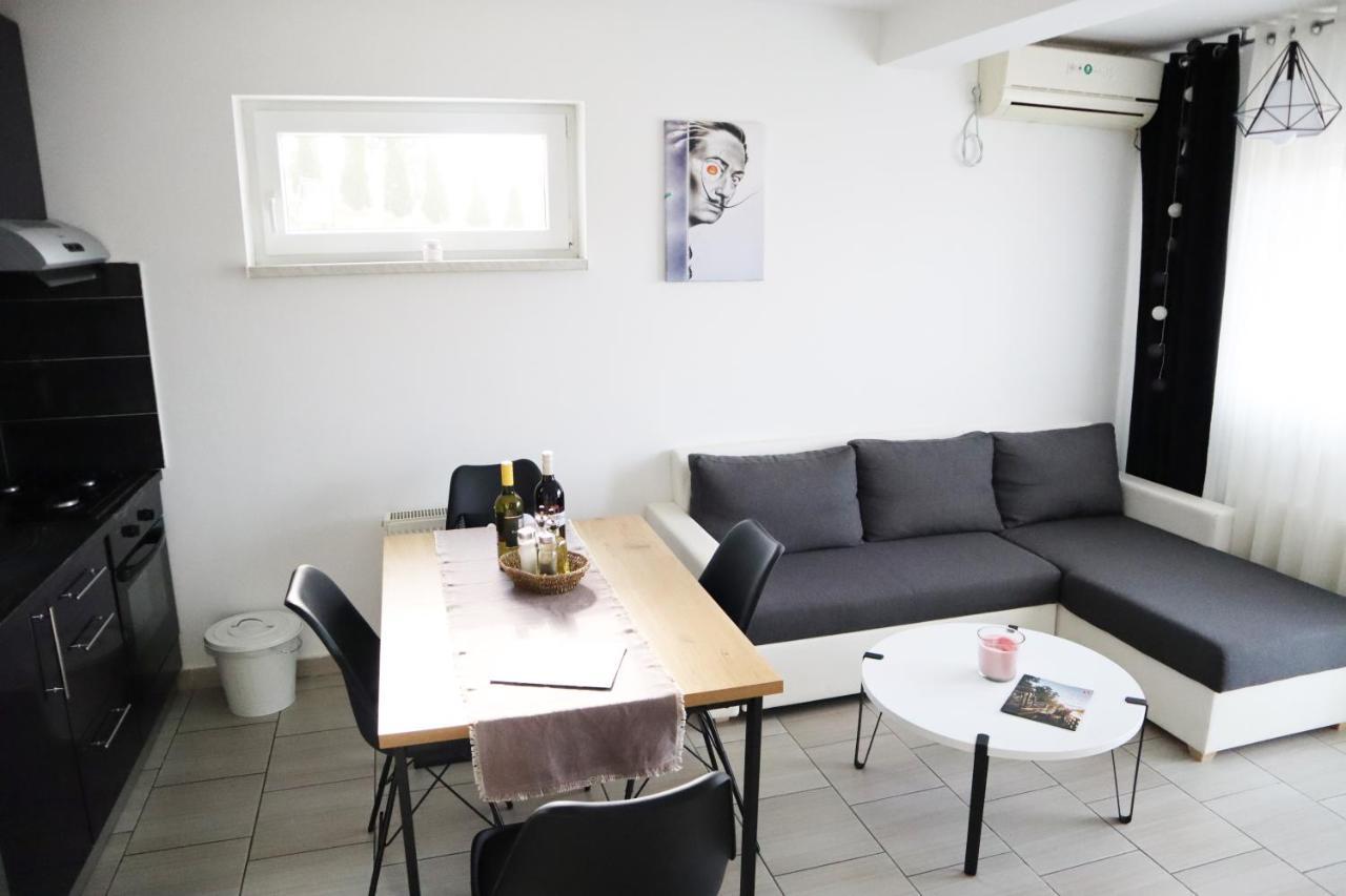 סבטי מרטין נה מורי Apartment Sandra Toplice Sveti Martin מראה חיצוני תמונה
